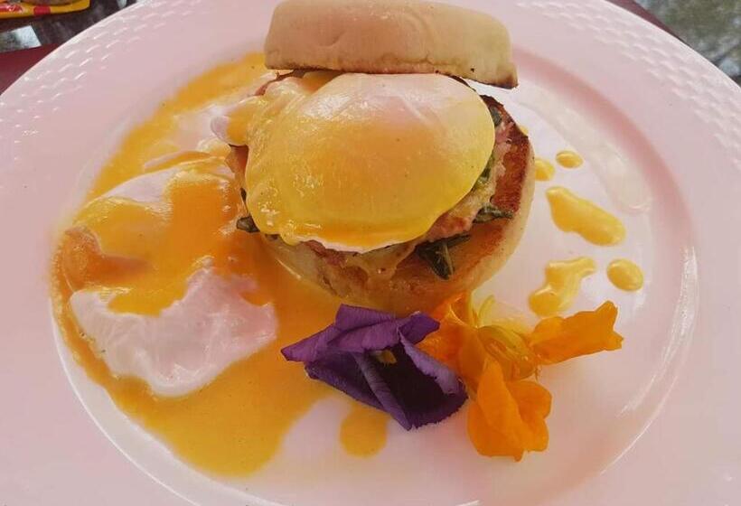 בית מלון כפרי Excalibur Boutique