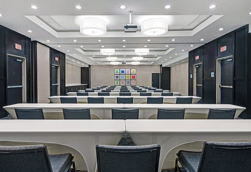 호텔 Holiday Inn Express & Suites Memorial – Citycentre, An Ihg