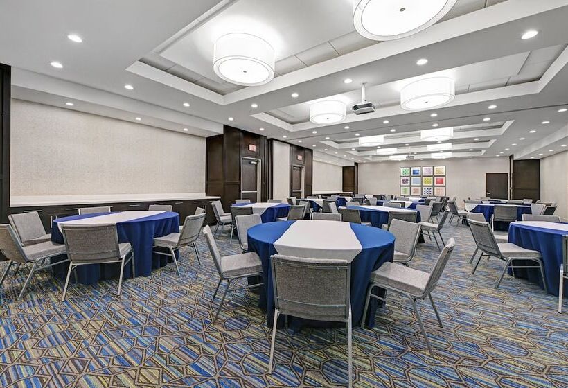 호텔 Holiday Inn Express & Suites Memorial – Citycentre, An Ihg