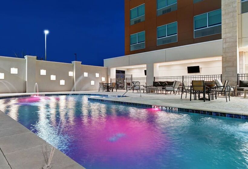 호텔 Holiday Inn Express & Suites Memorial – Citycentre, An Ihg