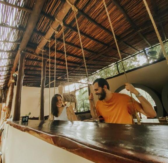 هتل Hostal Mulut Tulum