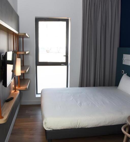 هتل Ibis Budget Langres
