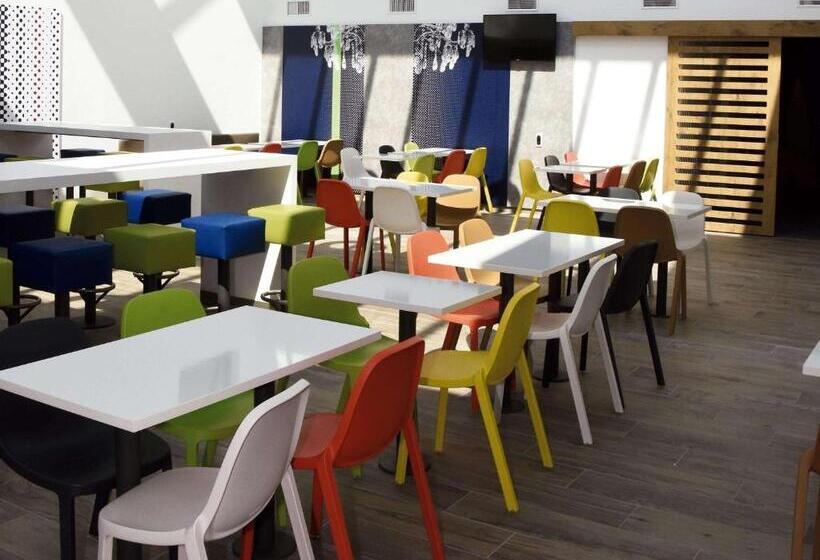 هتل Ibis Budget Langres