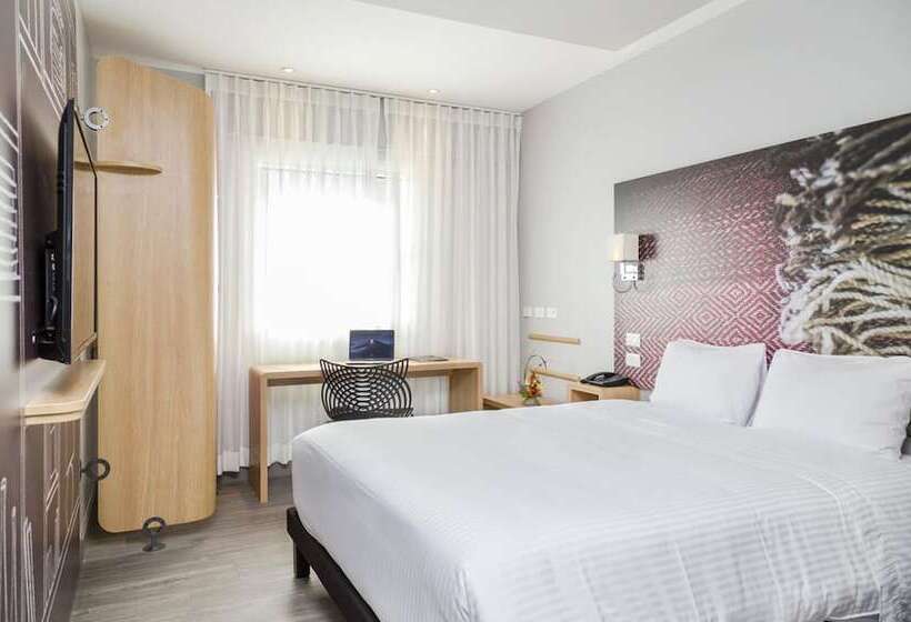 هتل Ibis Quito