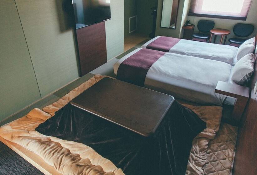 ホテル Kuretakesotakayama Ekimae