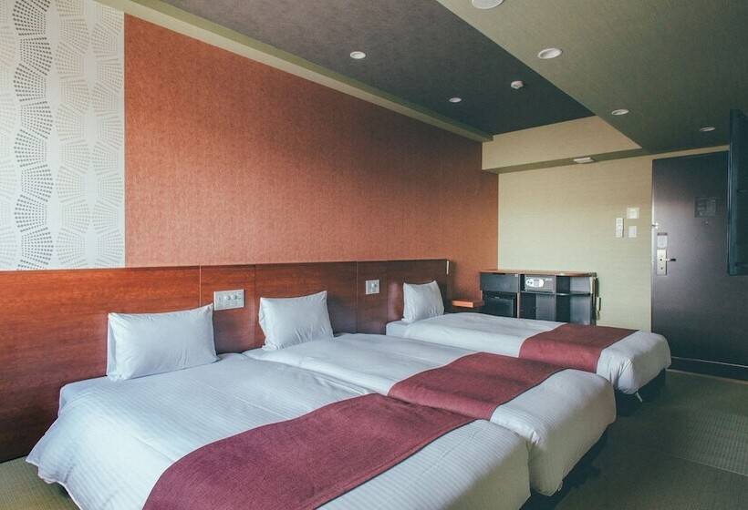 ホテル Kuretakesotakayama Ekimae