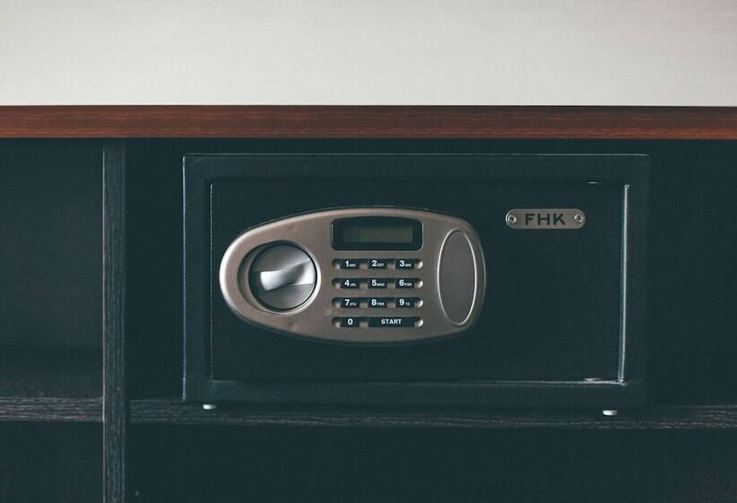 ホテル Kuretakesotakayama Ekimae