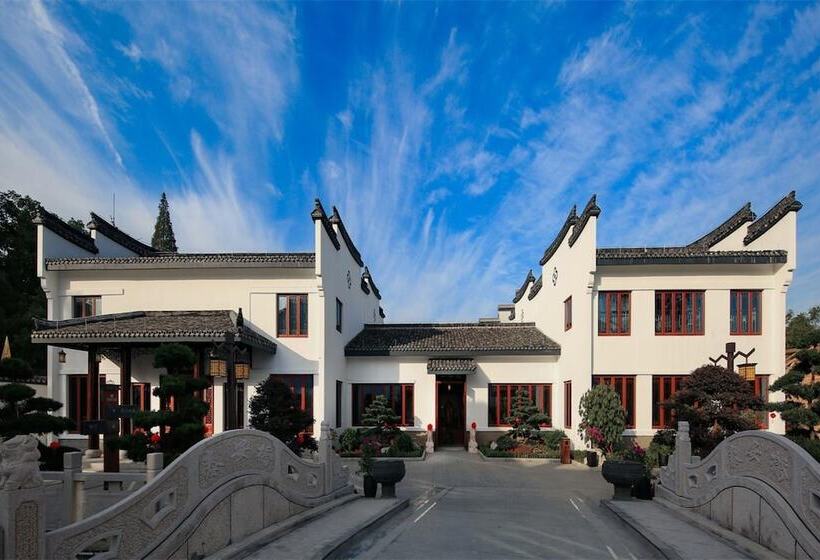 فندق Maison New Century Nanxun Huzhou