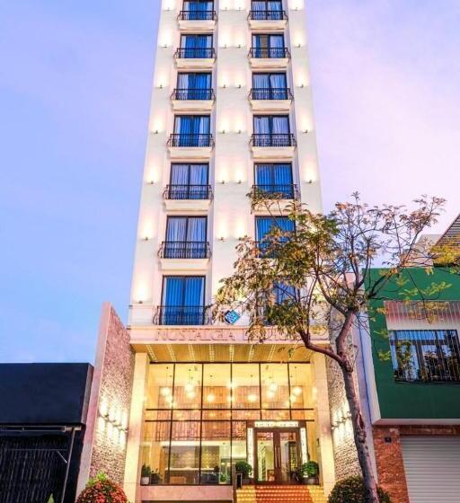 هتل Nostalgia Boutique