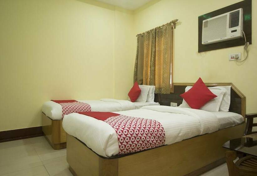 Отель Oyo 16794 Bidhan Residency