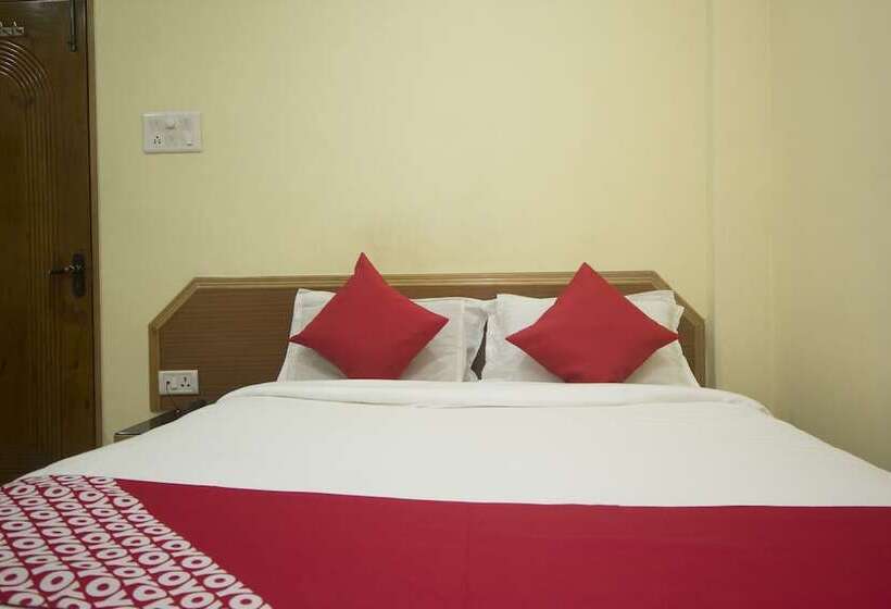 Отель Oyo 16794 Bidhan Residency
