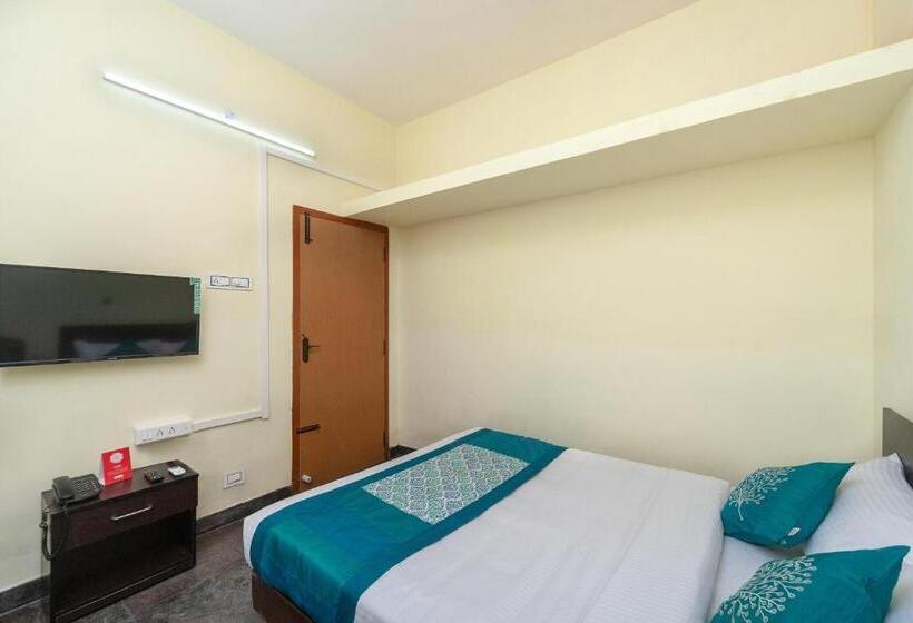 Отель Oyo 19760 Passion Paradise