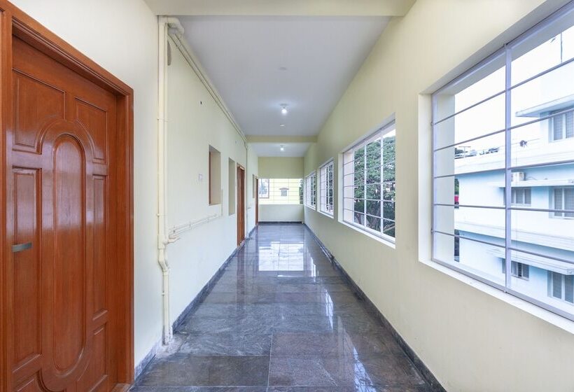 Отель Oyo 19760 Passion Paradise