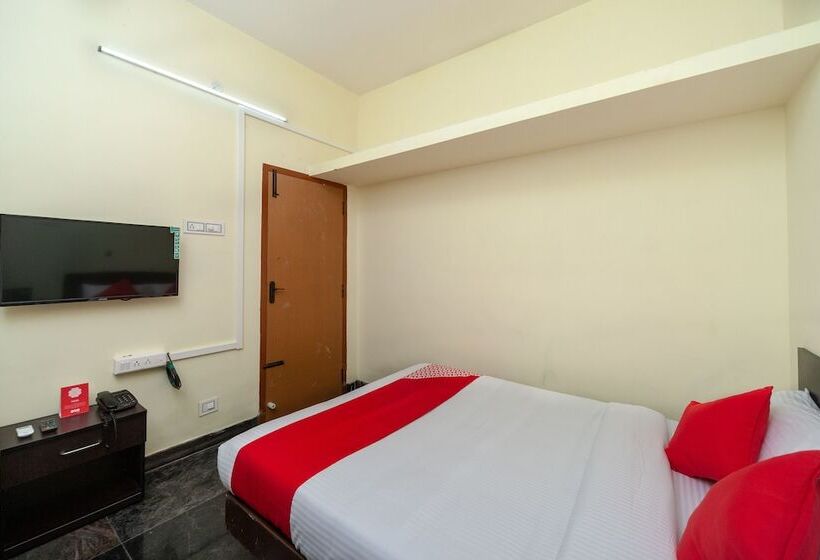 Отель Oyo 19760 Passion Paradise