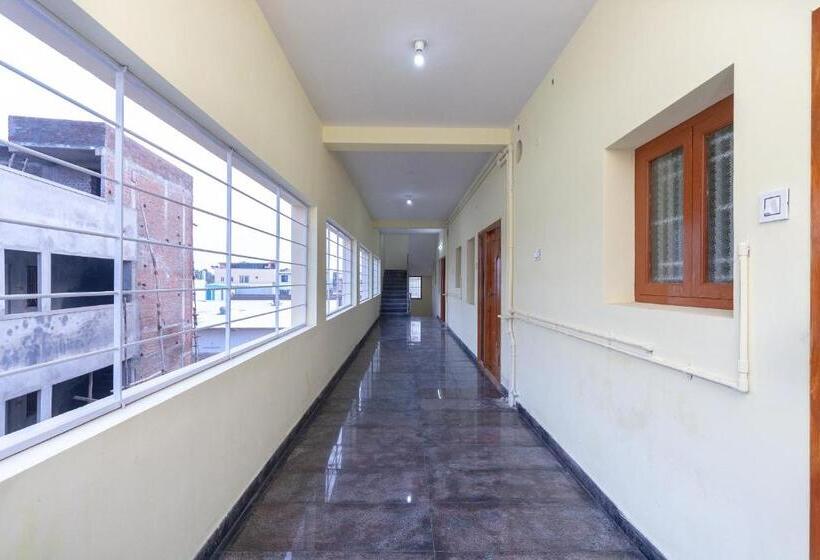 Отель Oyo 19760 Passion Paradise