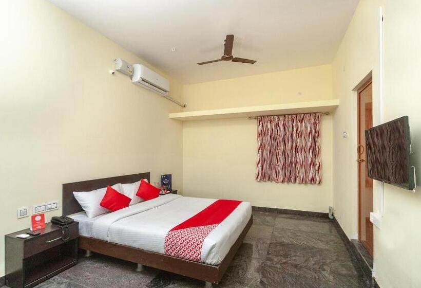 Отель Oyo 19760 Passion Paradise