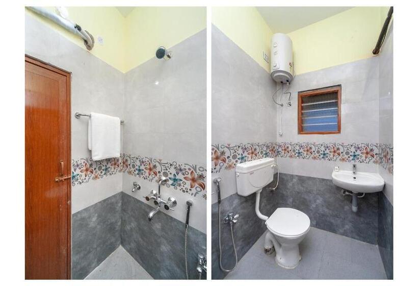 Отель Oyo 19760 Passion Paradise