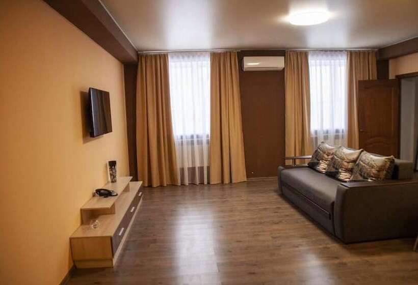 هتل Prestige Apartments Kalnyshevskogo