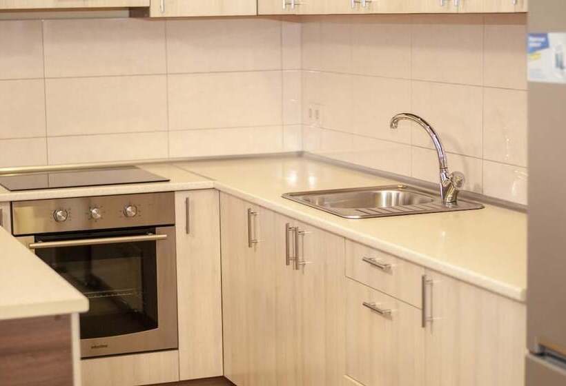 هتل Prestige Apartments Kalnyshevskogo