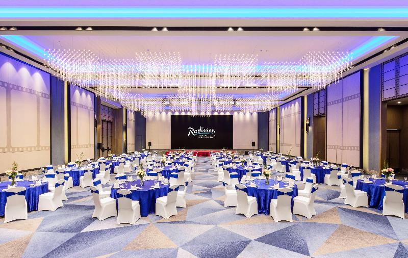 فندق Radisson Ningbo Beilun