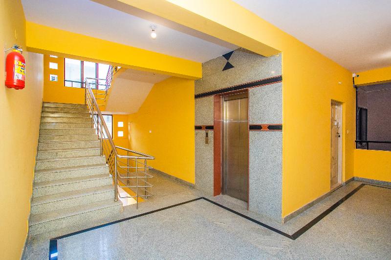 Отель Silverkey Executive Stays 24047 Airport