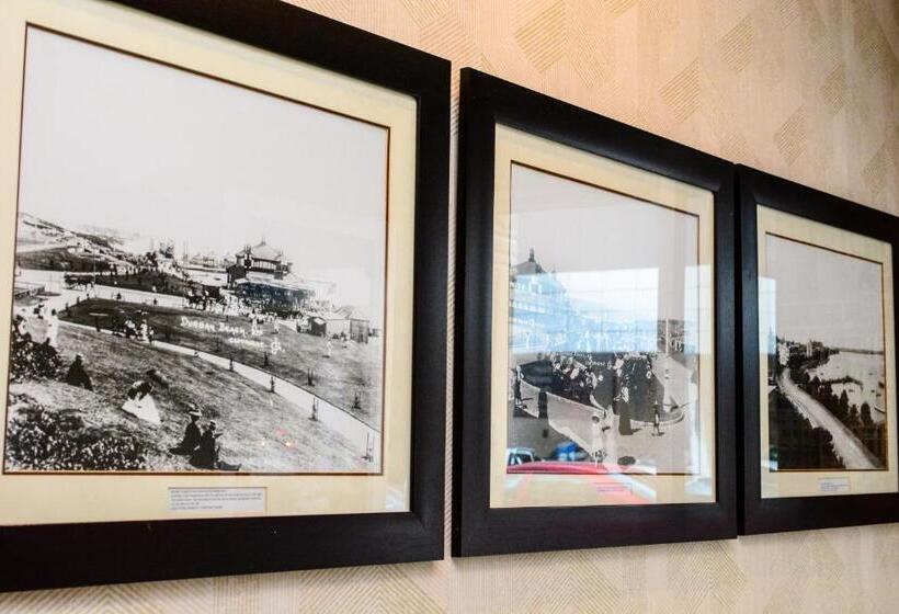 Отель Tudor House