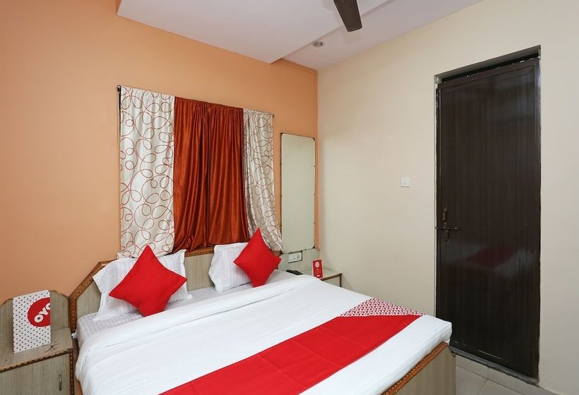 Oyo 14711 Hotel Natraj