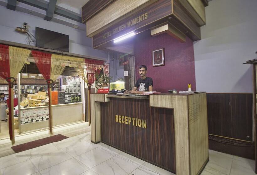 Oyo 16041 Hotel Golden Moments