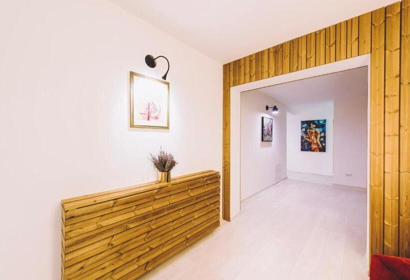 פנסיון Derby Ah