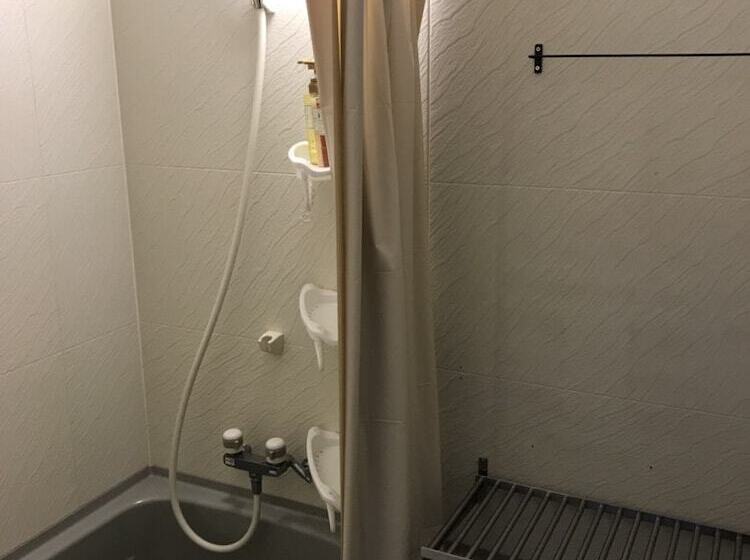 פנסיון Guesthouse Lahar  Hostel