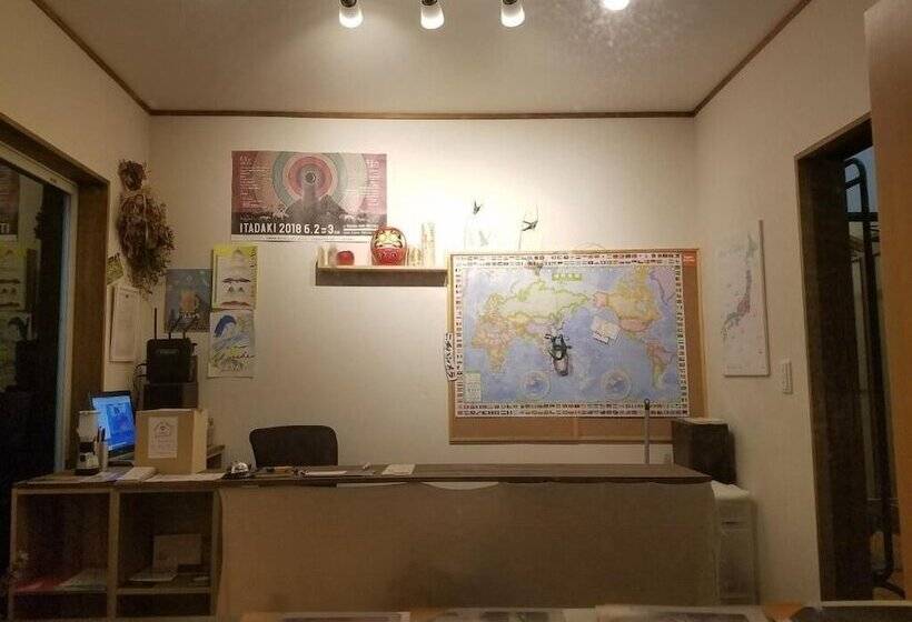 פנסיון Guesthouse Lahar  Hostel