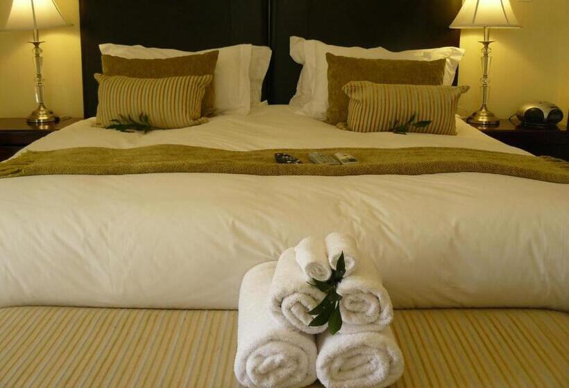 ペンション Moon And Sixpence Garden Guest House