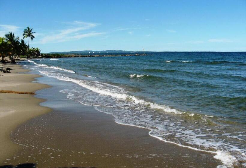 پانسیون Oasis De Tolú