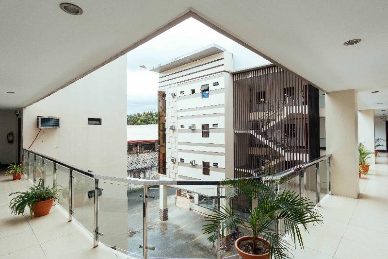 Cămin Reddoorz Plus @ Maria Christina Arcade