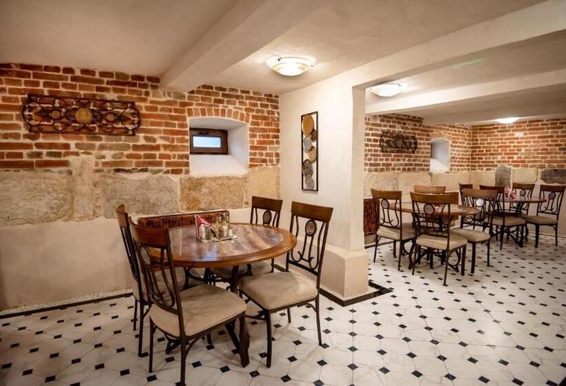 مبيت وإفطار Ana Boutique