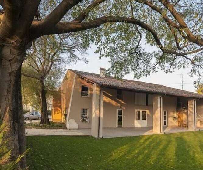 مبيت وإفطار Garda Relais Antica Romelia