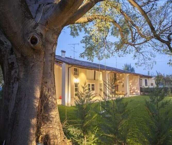 مبيت وإفطار Garda Relais Antica Romelia