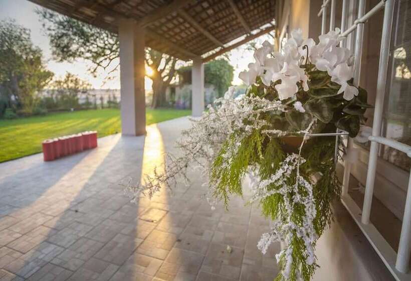 مبيت وإفطار Garda Relais Antica Romelia