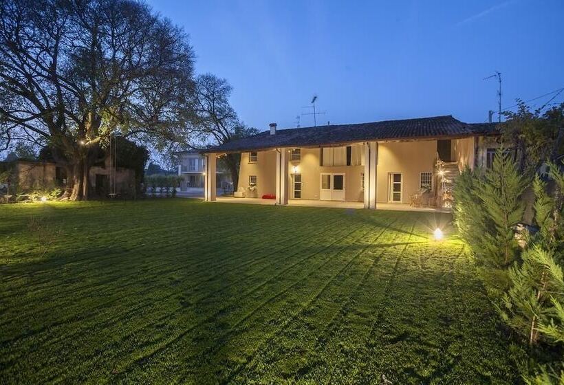 مبيت وإفطار Garda Relais Antica Romelia