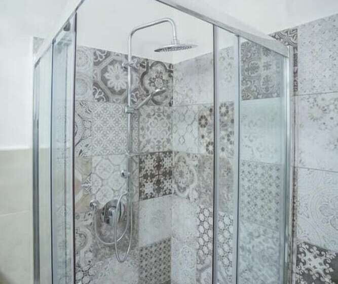 مبيت وإفطار Garda Relais Antica Romelia