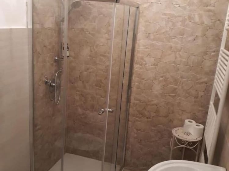 مبيت وإفطار Garda Relais Antica Romelia