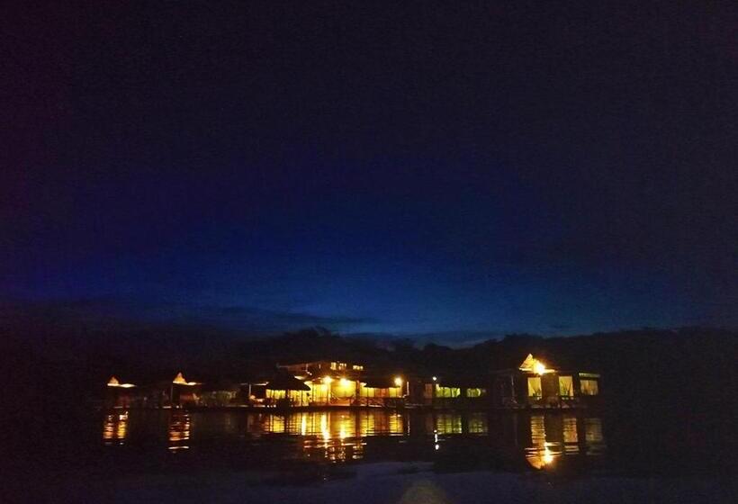 酒店 Amazon Oasis Floating Lodge