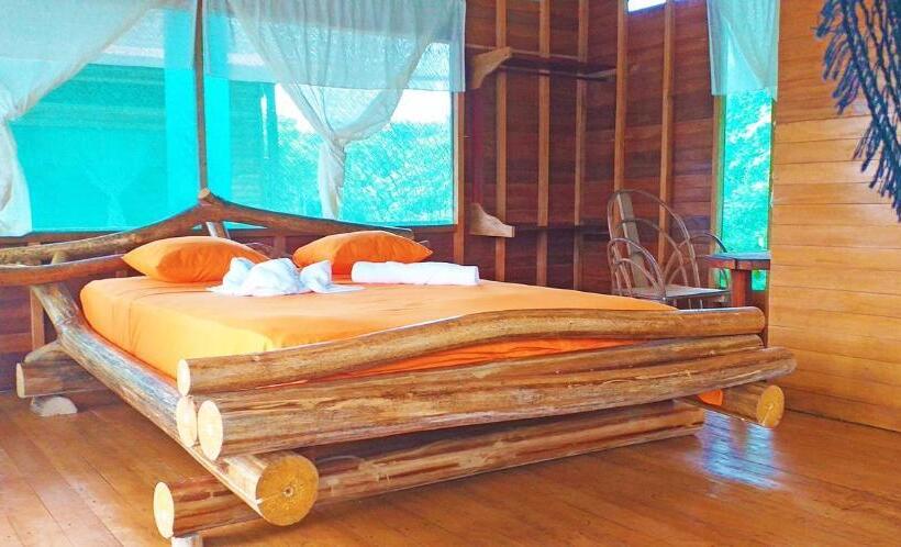 酒店 Amazon Oasis Floating Lodge