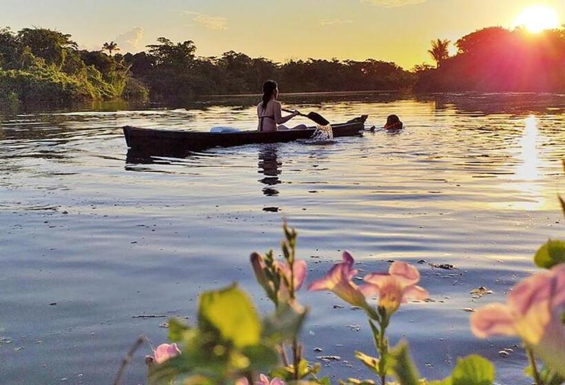 酒店 Amazon Oasis Floating Lodge