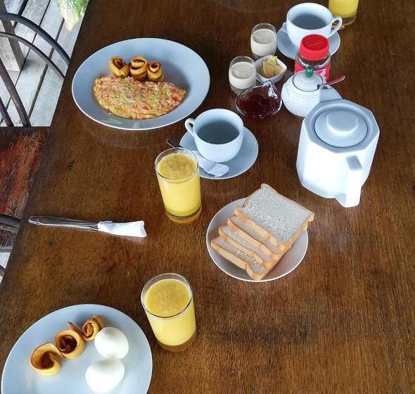 Hotel Amazon Oasis Floating Lodge