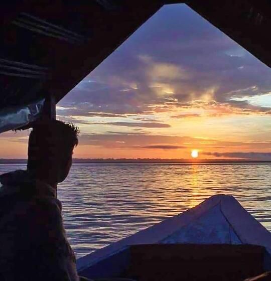 酒店 Amazon Oasis Floating Lodge