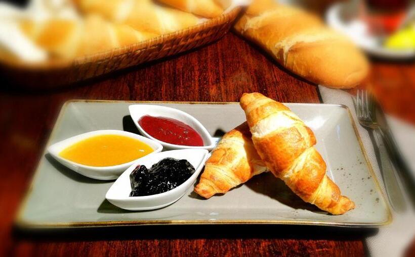 בית מלון כפרי Belga Boutique Panzió