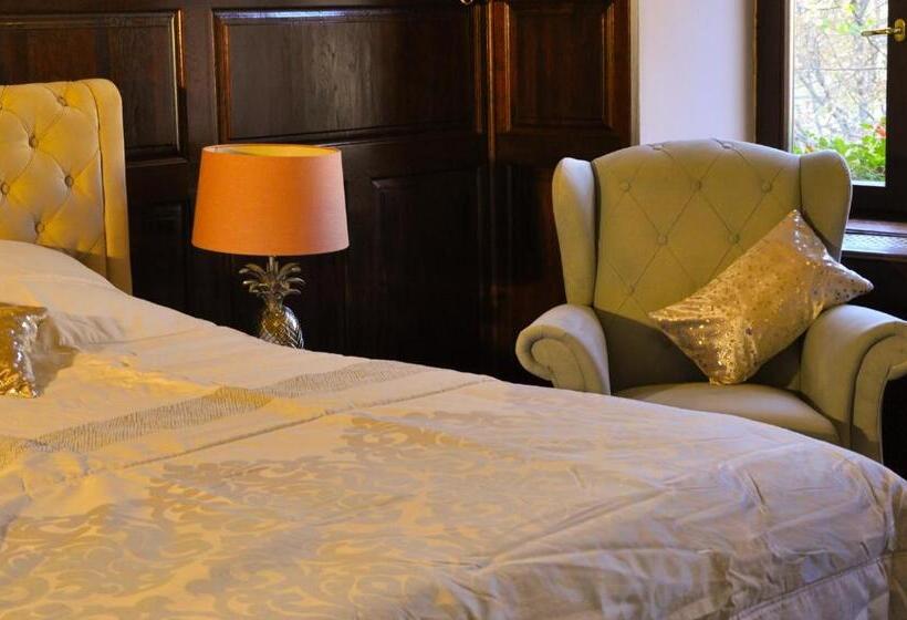 בית מלון כפרי Belga Boutique Panzió