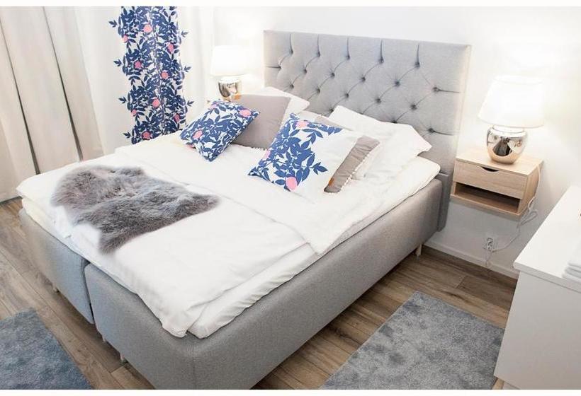 Отель Crystal Suites 1