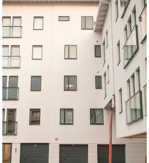 Отель Crystal Suites 1